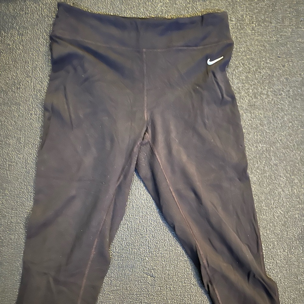 Nike cropped leggings